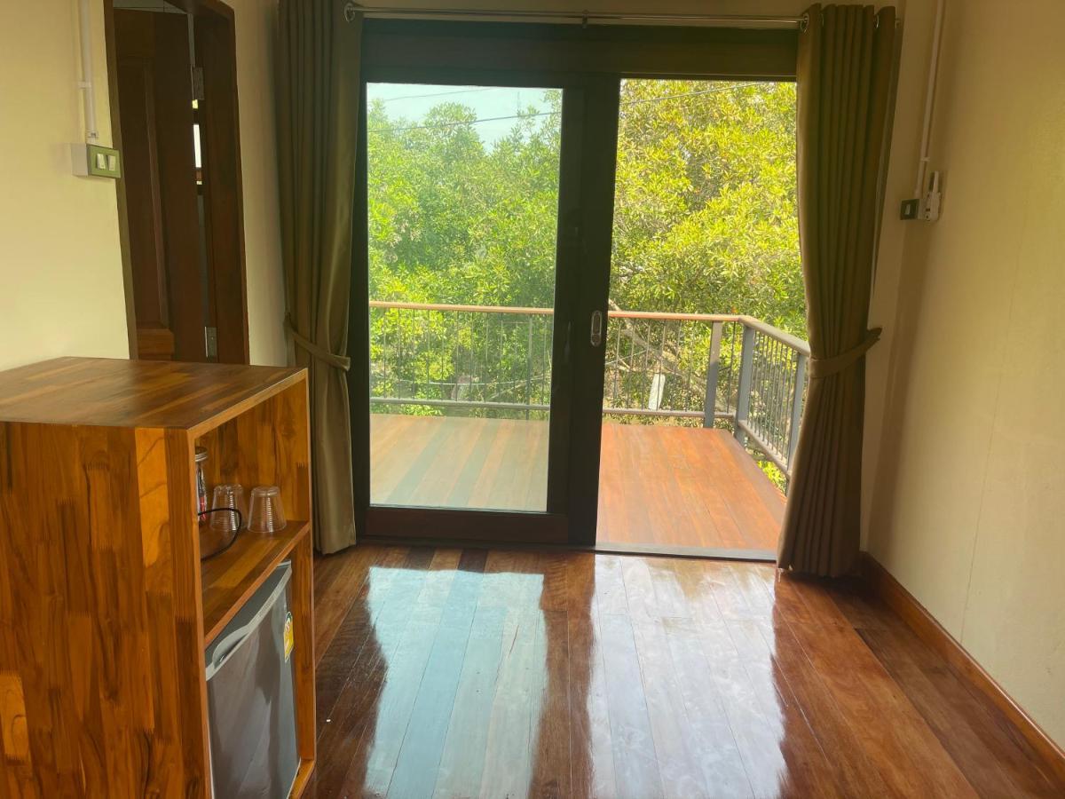 פרה נאקון סי איוטאיה Banmai87 Guest House บ้านไม้87 เกสต์เฮ้าส์ מראה חיצוני תמונה
