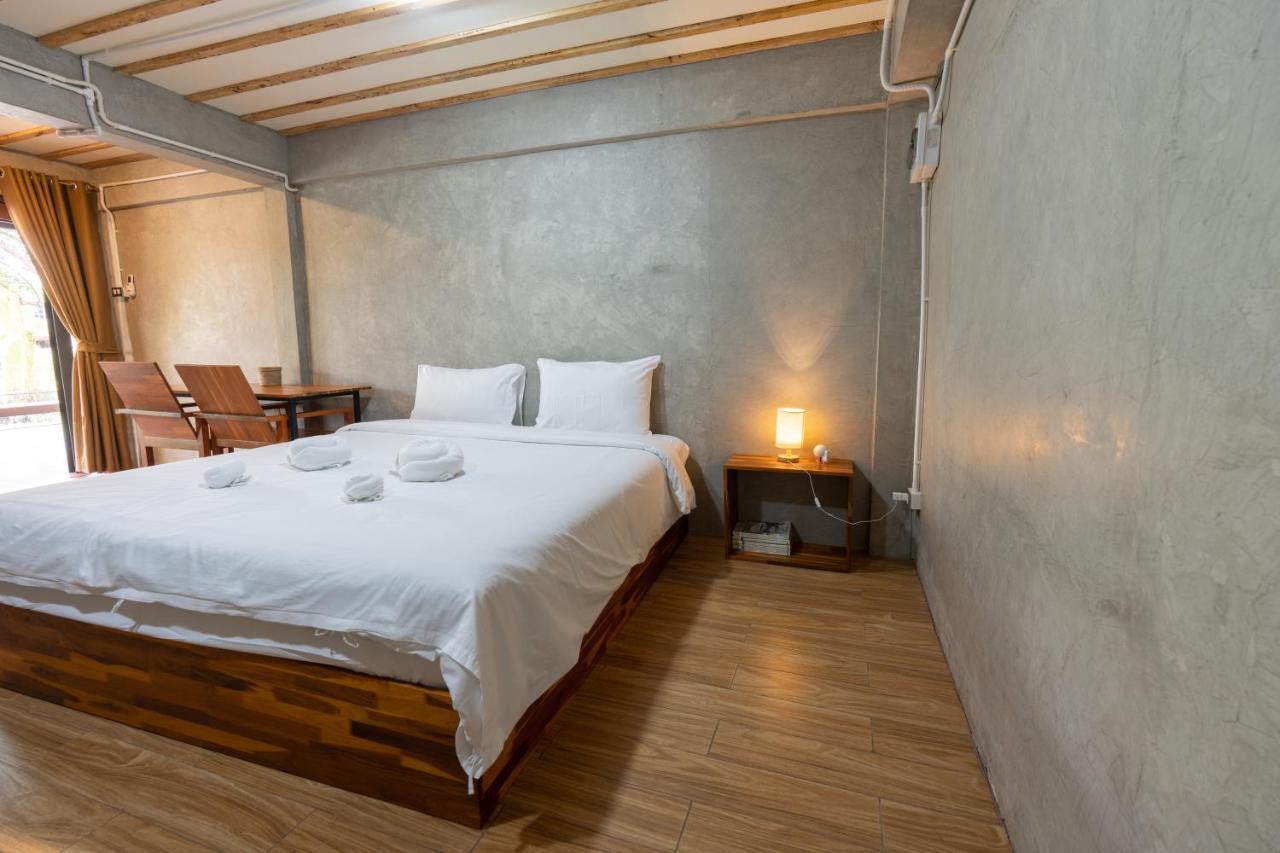 פרה נאקון סי איוטאיה Banmai87 Guest House บ้านไม้87 เกสต์เฮ้าส์ מראה חיצוני תמונה