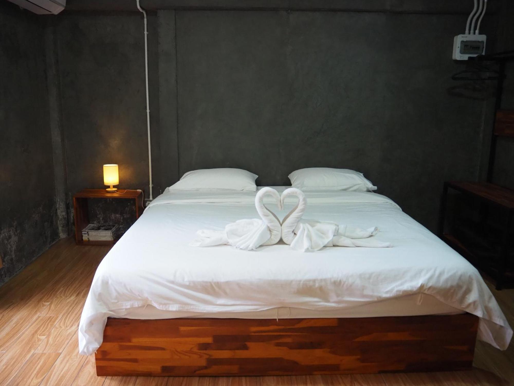 פרה נאקון סי איוטאיה Banmai87 Guest House บ้านไม้87 เกสต์เฮ้าส์ מראה חיצוני תמונה