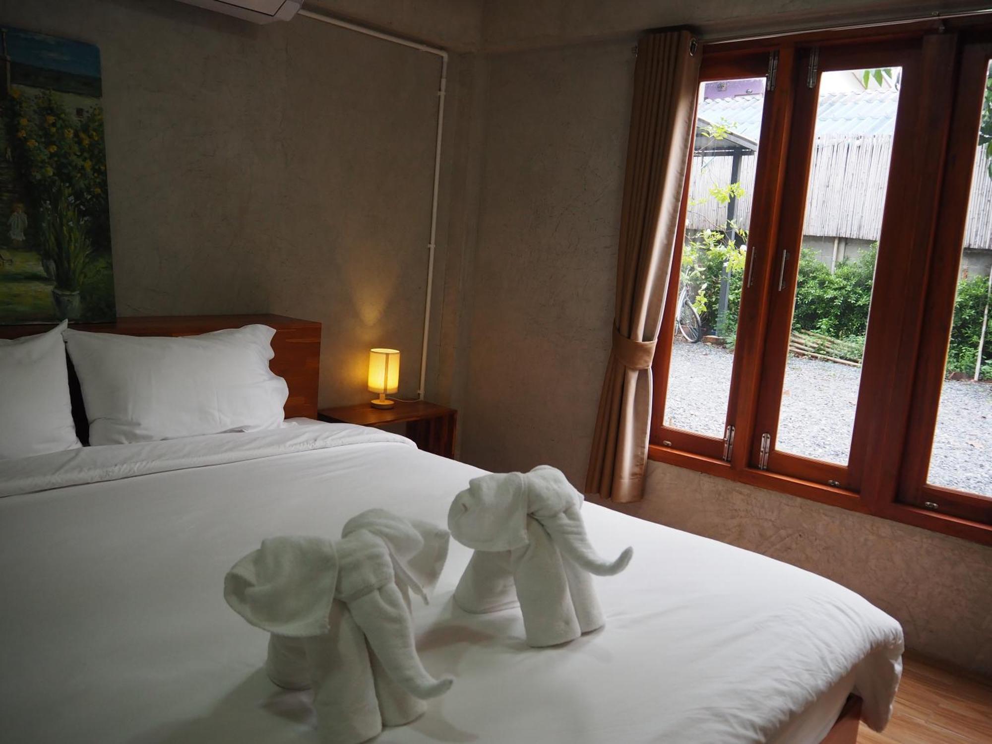 פרה נאקון סי איוטאיה Banmai87 Guest House บ้านไม้87 เกสต์เฮ้าส์ מראה חיצוני תמונה
