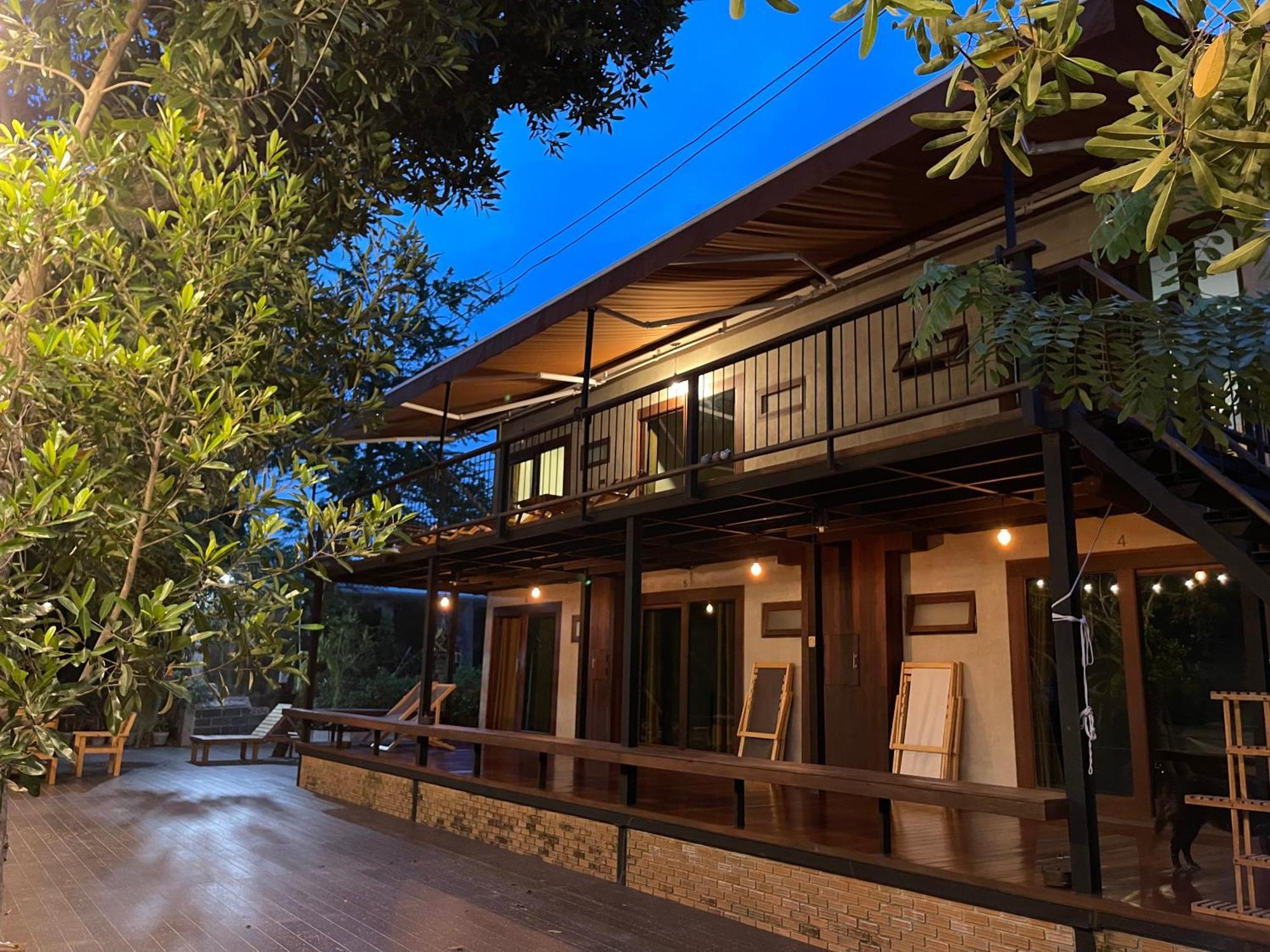 פרה נאקון סי איוטאיה Banmai87 Guest House บ้านไม้87 เกสต์เฮ้าส์ מראה חיצוני תמונה
